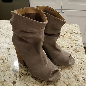 Chinese Laundry Laurel Bootie 7.5